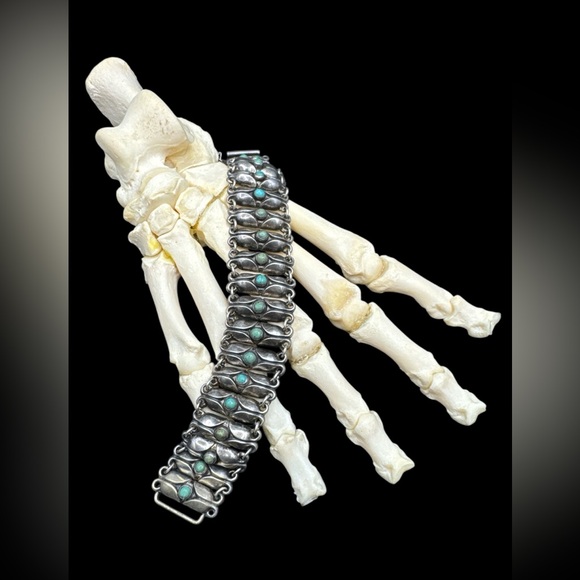 Vintage 1940’s Sterling Silver Mexico Turquoise Shadowbox Link Bracelet 39 grams - Picture 7 of 7